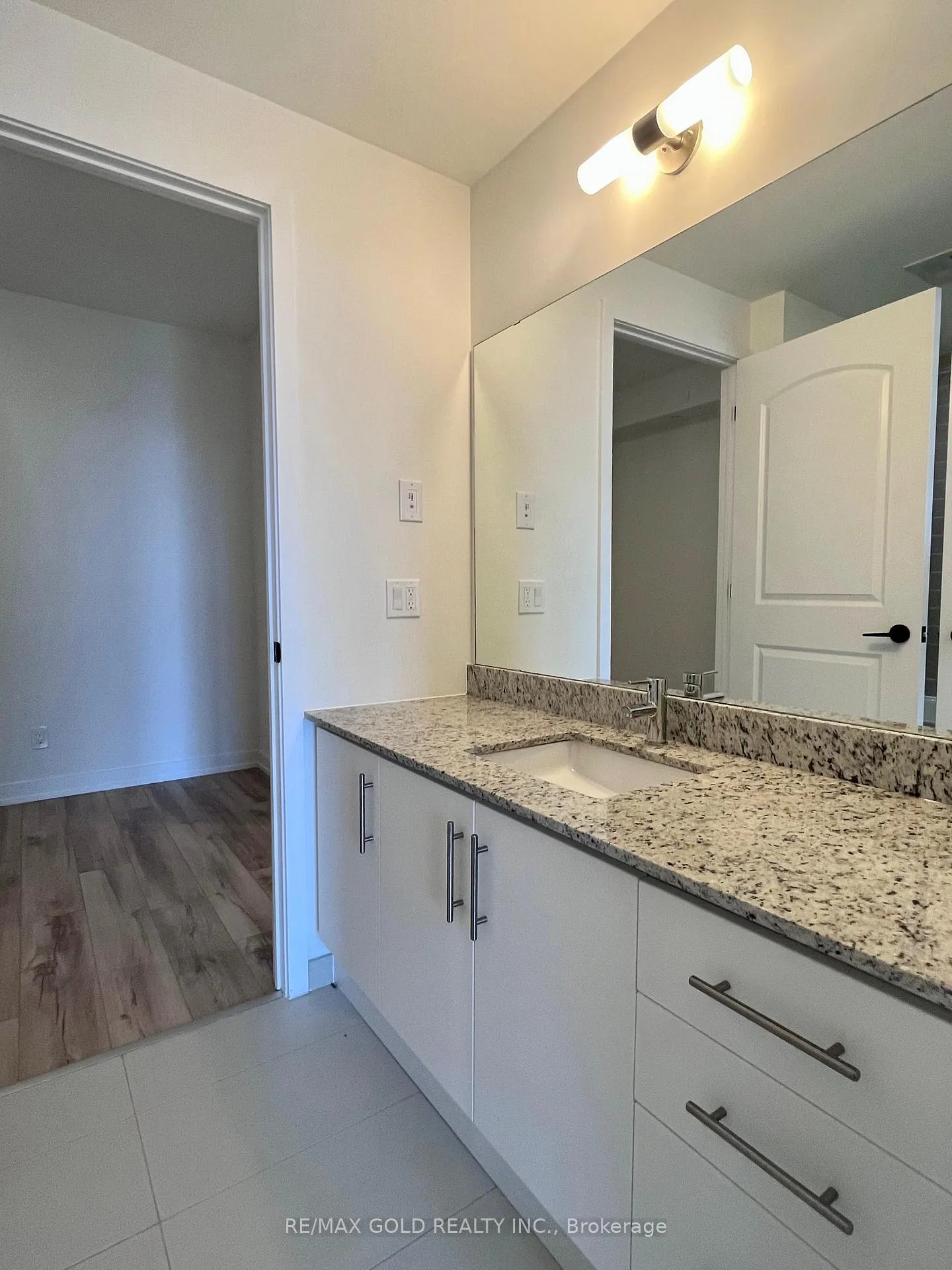Photo 15 of Unit 1209, 345 Wheat Boom Drive, Oakville, Joshua Meadows — HOMEH