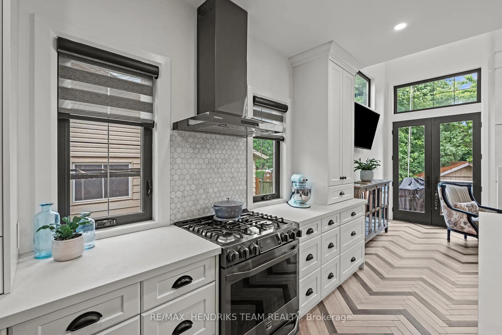 Photo 11 of 8 Stanmary Drive, St. Catharines, Fairview — HOMEH