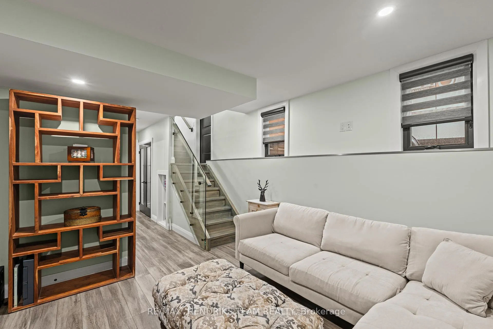Photo 24 of 8 Stanmary Drive, St. Catharines, Fairview — HOMEH