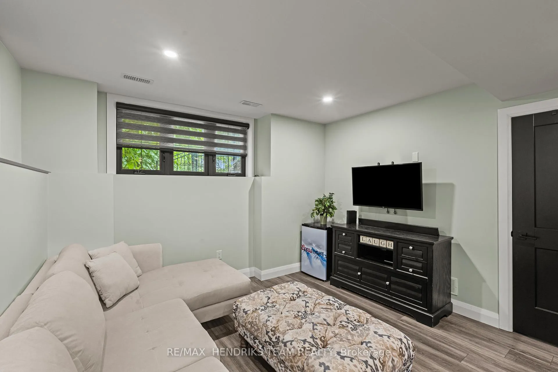 Photo 25 of 8 Stanmary Drive, St. Catharines, Fairview — HOMEH