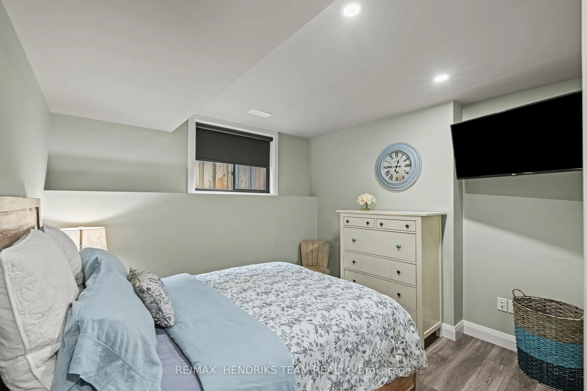 Photo 27 of 8 Stanmary Drive, St. Catharines, Fairview — HOMEH