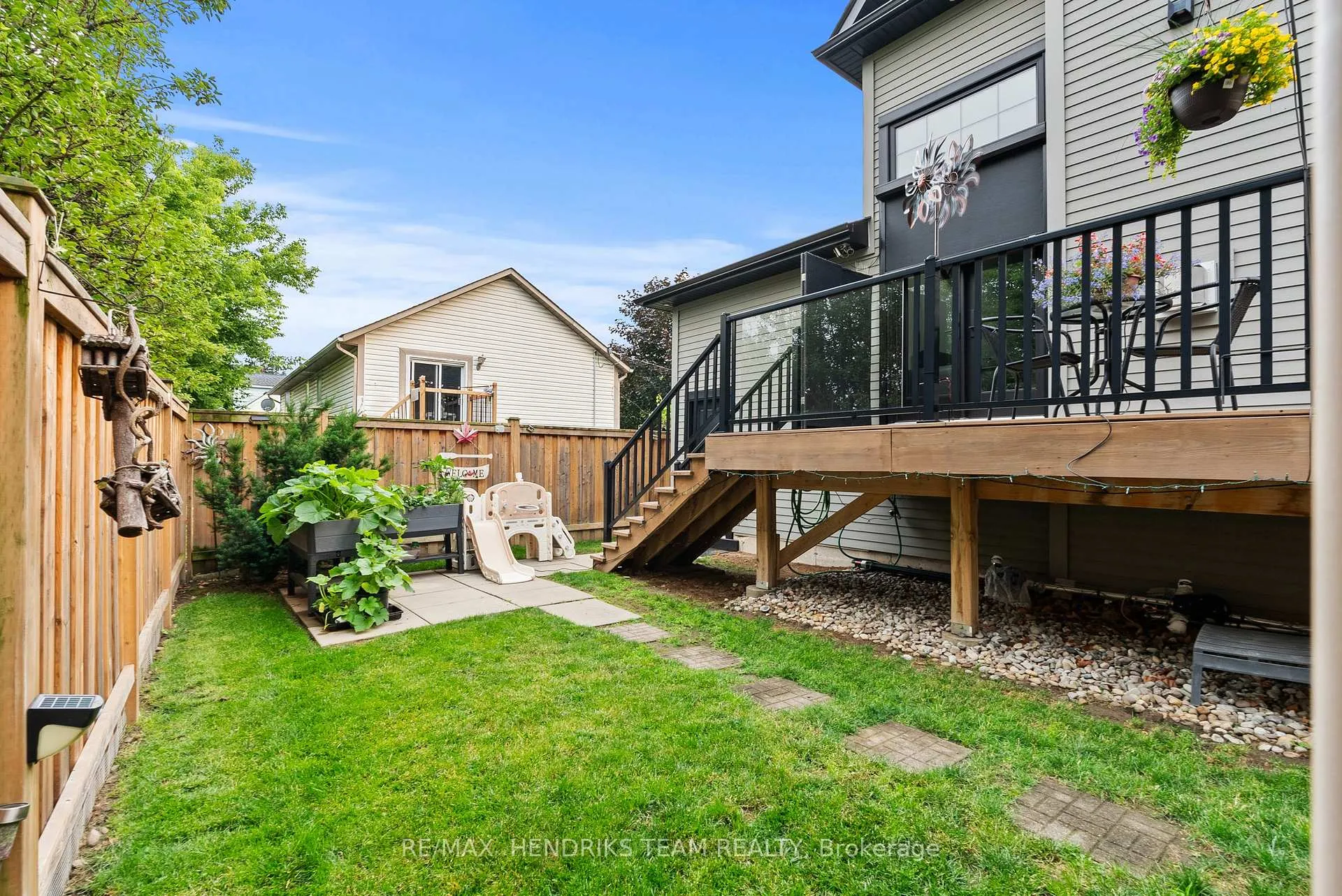 Photo 34 of 8 Stanmary Drive, St. Catharines, Fairview — HOMEH
