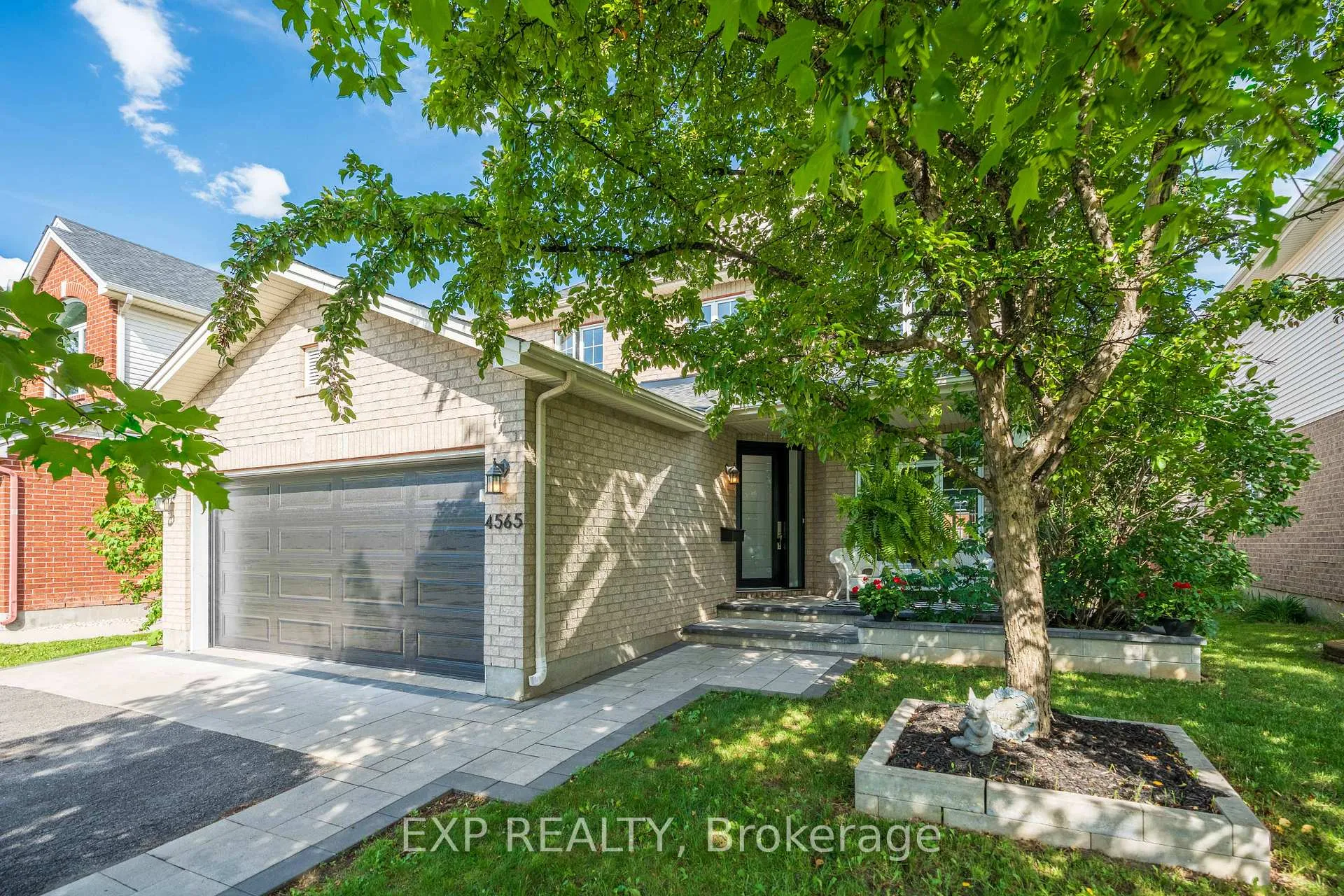 Photo 2 of 4565 Sugar Maple Drive, Ottawa, Riverside South/Gloucester Glen — HOMEH