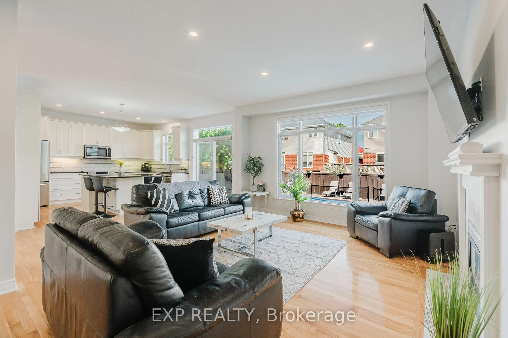 Photo 12 of 4565 Sugar Maple Drive, Ottawa, Riverside South/Gloucester Glen — HOMEH