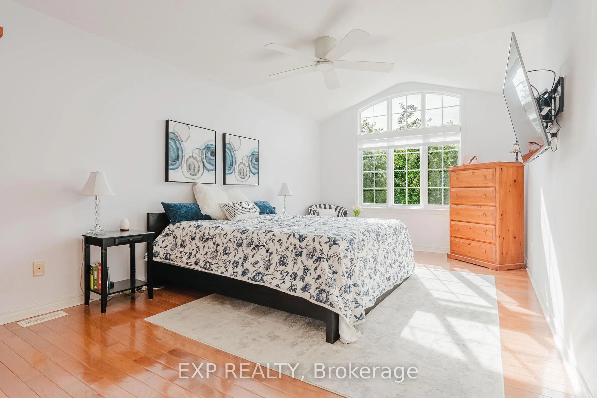 Photo 15 of 4565 Sugar Maple Drive, Ottawa, Riverside South/Gloucester Glen — HOMEH
