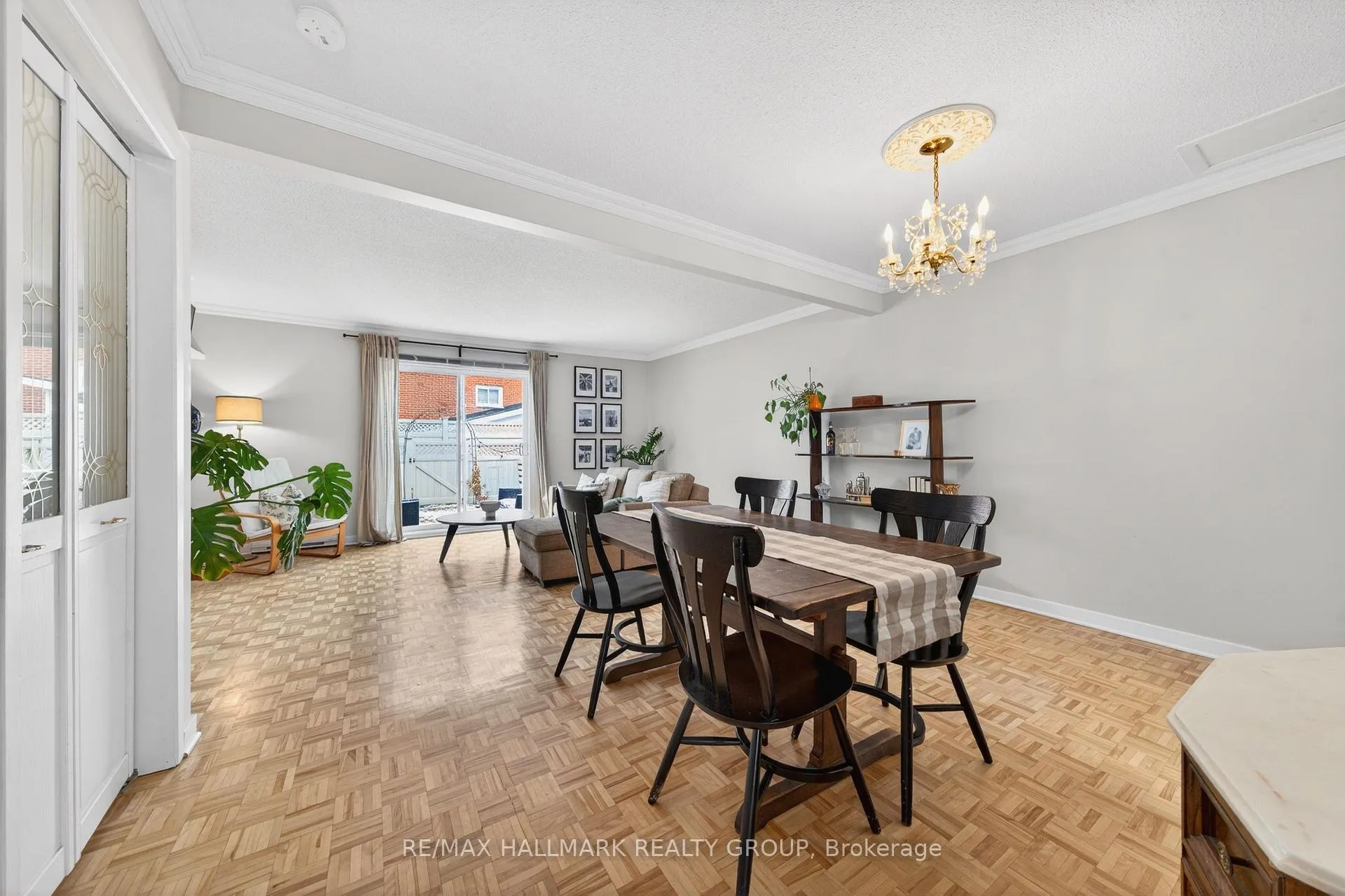 Photo 7 of Unit 8, 740 Morin Street, Ottawa, Castle Heights — HOMEH