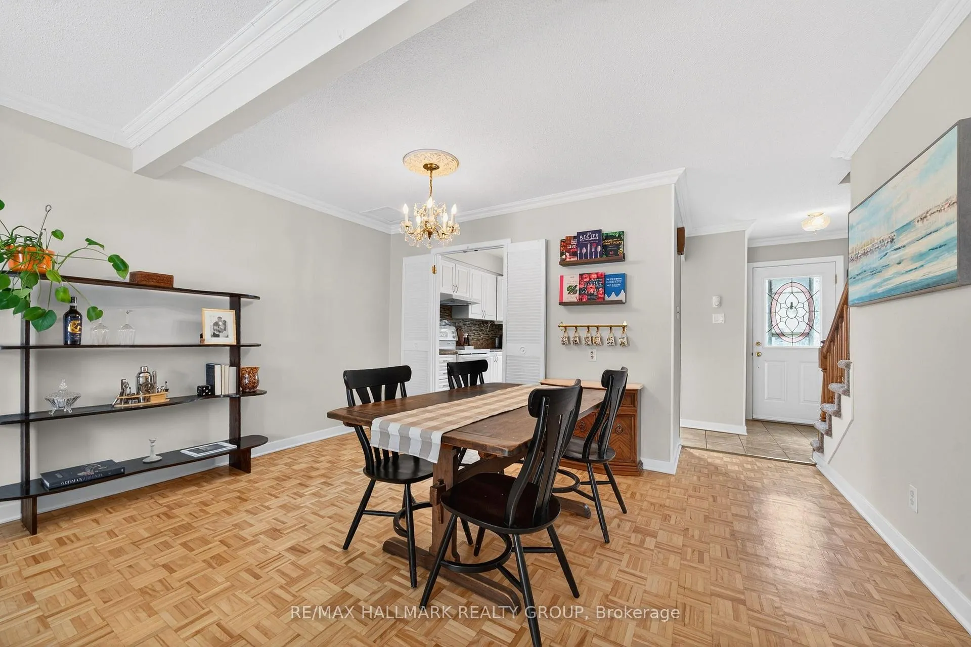 Photo 9 of Unit 8, 740 Morin Street, Ottawa, Castle Heights — HOMEH
