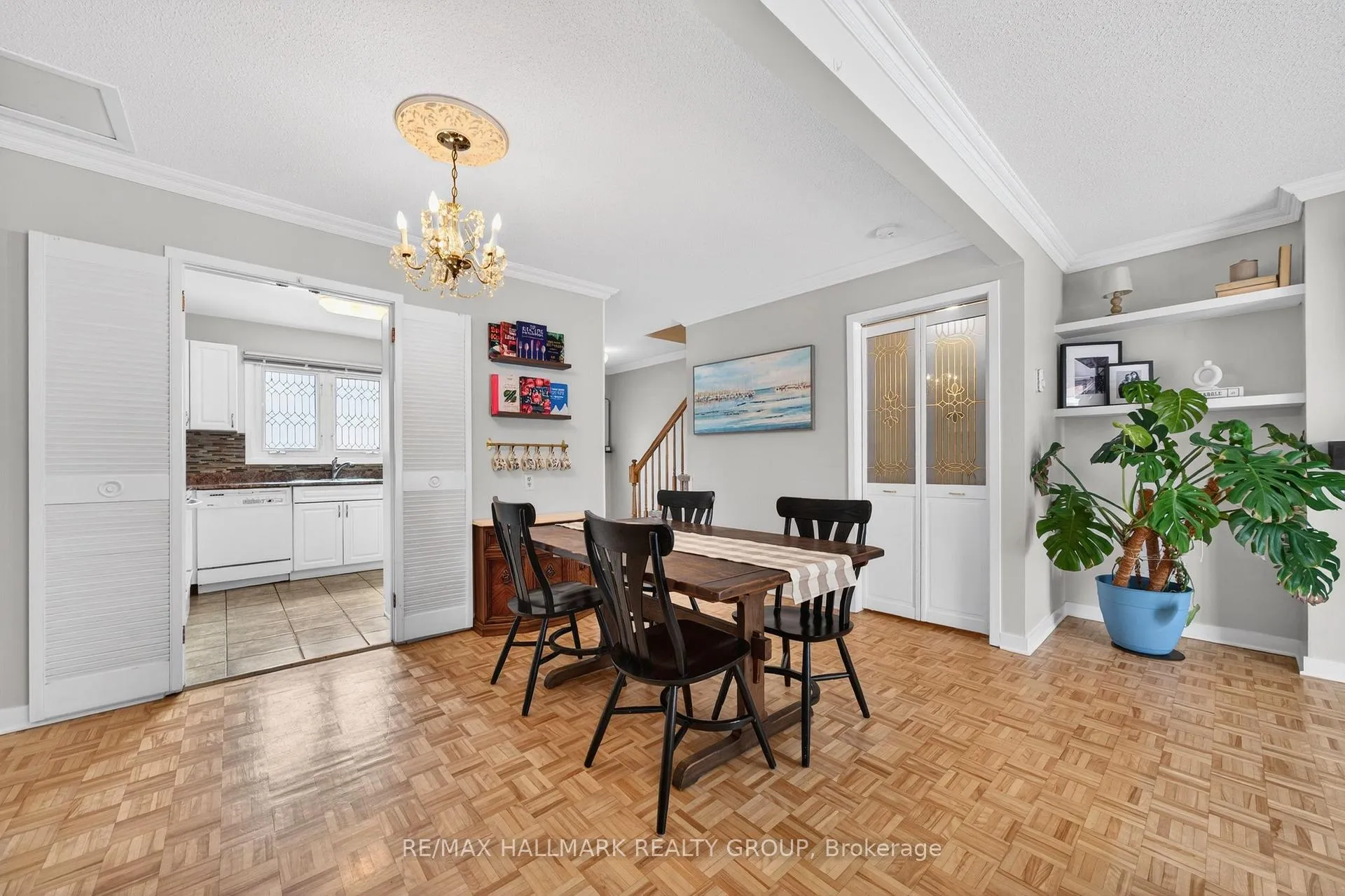Photo 11 of Unit 8, 740 Morin Street, Ottawa, Castle Heights — HOMEH