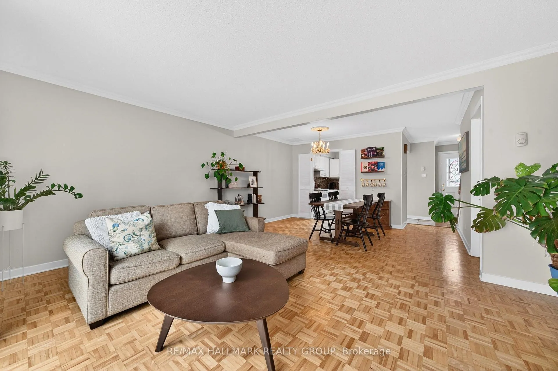 Photo 16 of Unit 8, 740 Morin Street, Ottawa, Castle Heights — HOMEH