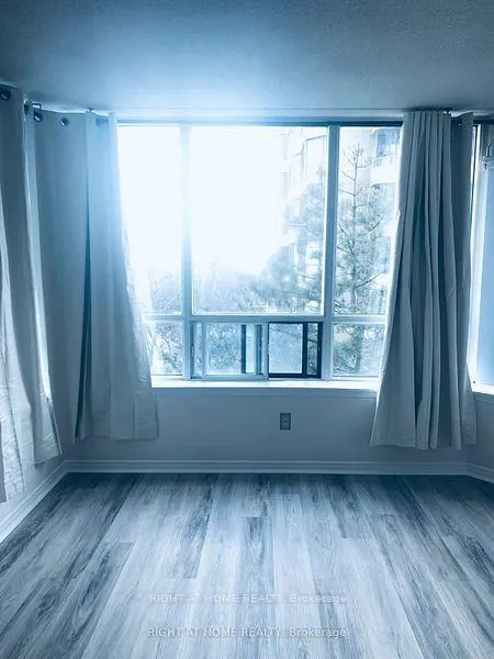 Photo 3 of Unit 411, 91 Townsgate Drive, Vaughan, Crestwood-Springfarm-Yorkhill — HOMEH