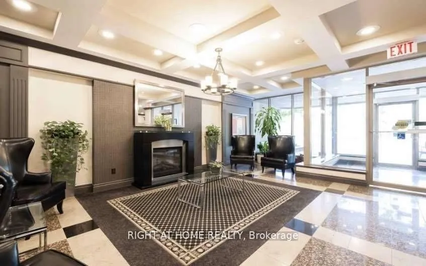 Photo 17 of Unit 411, 91 Townsgate Drive, Vaughan, Crestwood-Springfarm-Yorkhill — HOMEH