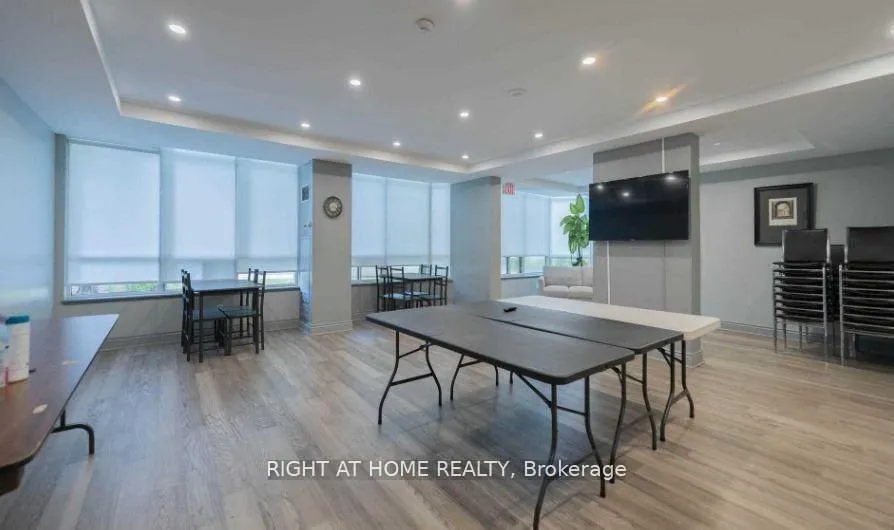 Photo 20 of Unit 411, 91 Townsgate Drive, Vaughan, Crestwood-Springfarm-Yorkhill — HOMEH