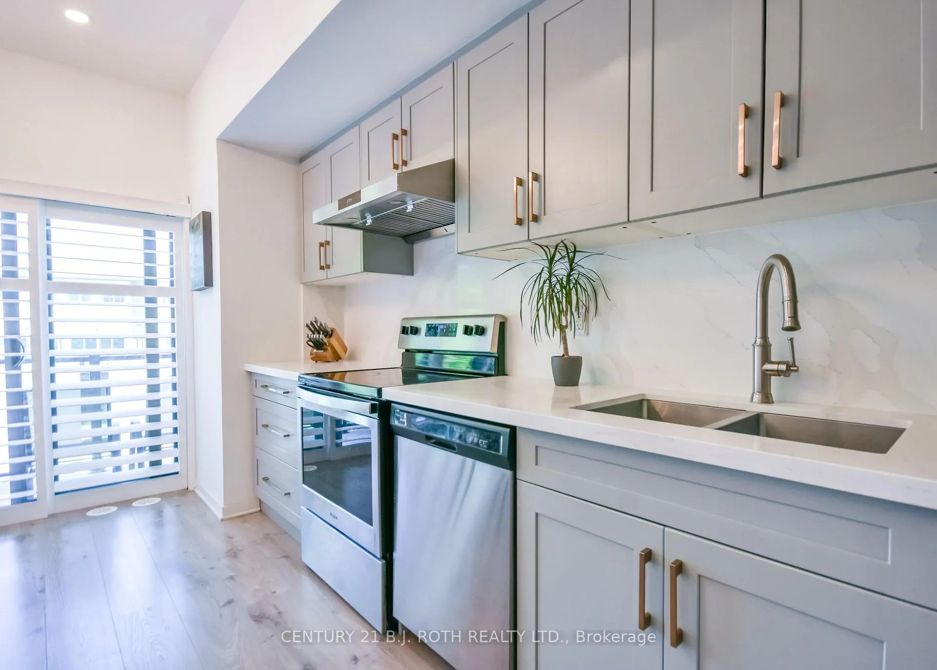 Photo 11 of Unit 64, 369 Essa Road, Barrie, Holly — HOMEH
