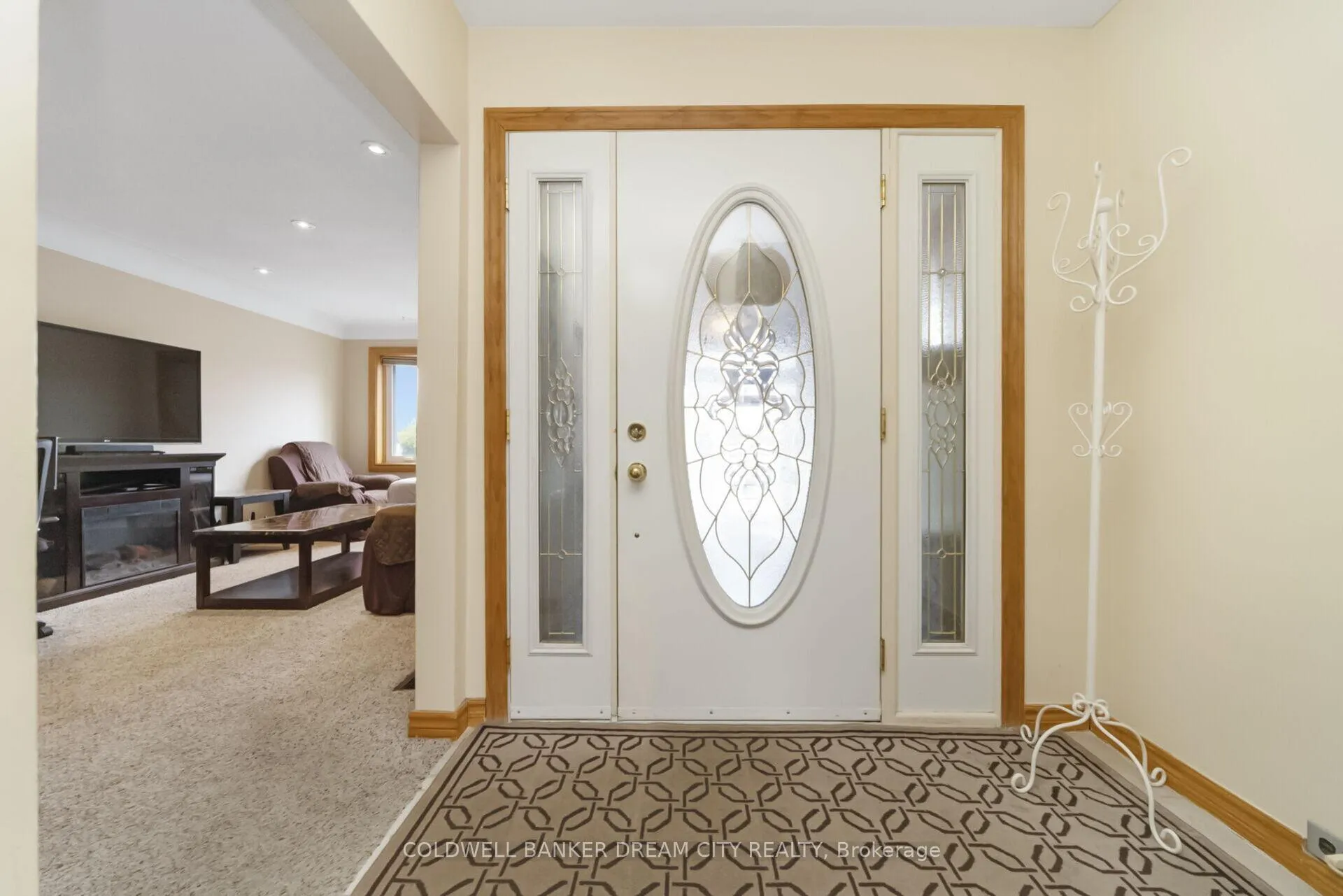 Photo 7 of 39 Reid Avenue N, Hamilton, McQuesten — HOMEH
