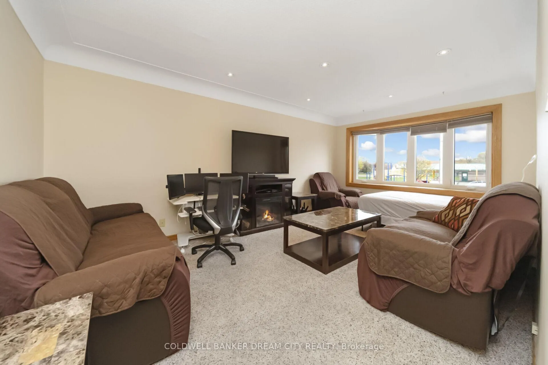 Photo 8 of 39 Reid Avenue N, Hamilton, McQuesten — HOMEH