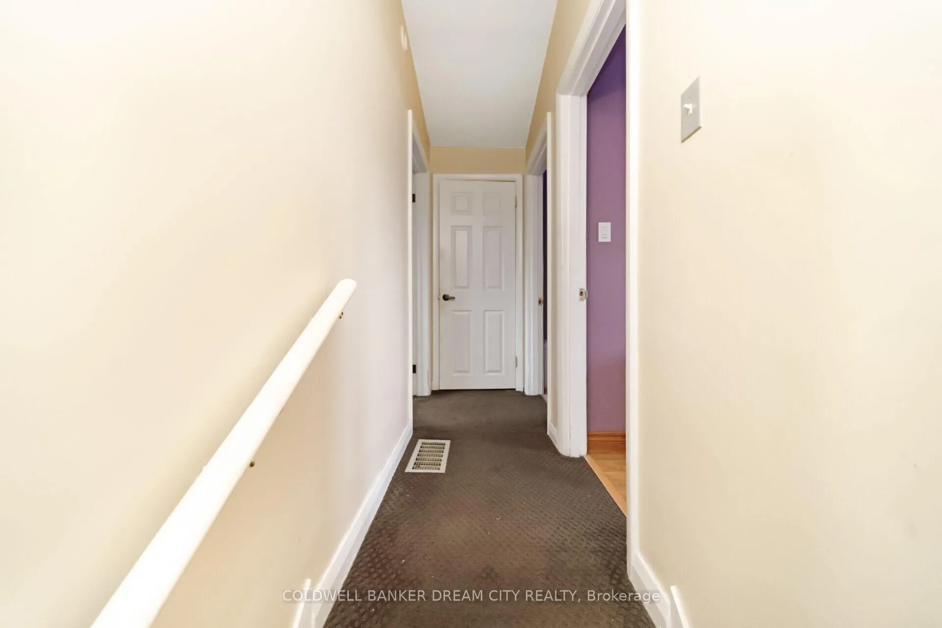 Photo 19 of 39 Reid Avenue N, Hamilton, McQuesten — HOMEH