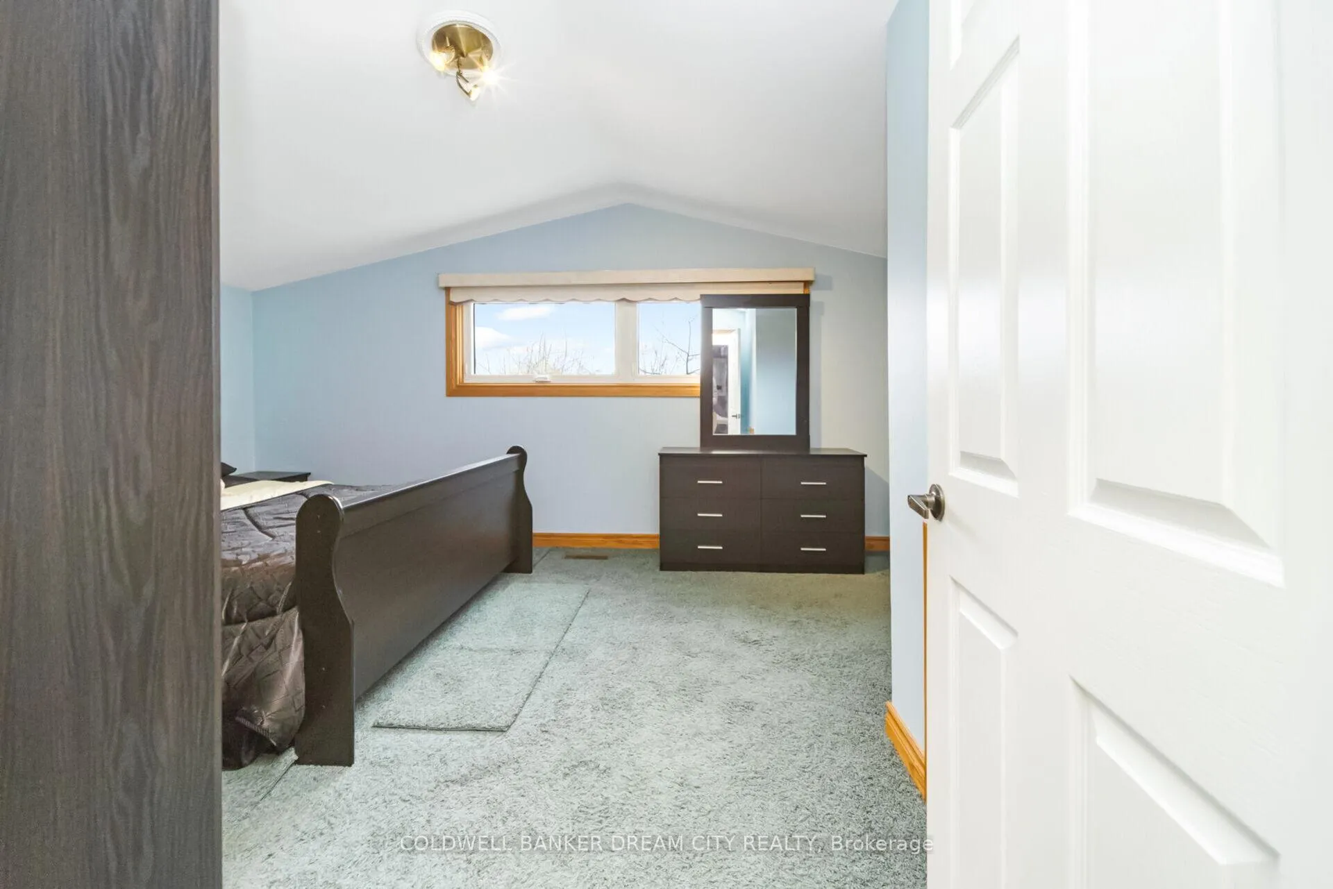 Photo 20 of 39 Reid Avenue N, Hamilton, McQuesten — HOMEH