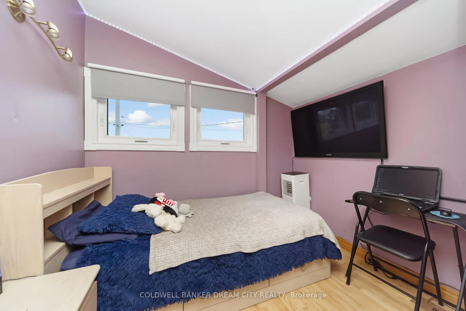 Photo 25 of 39 Reid Avenue N, Hamilton, McQuesten — HOMEH