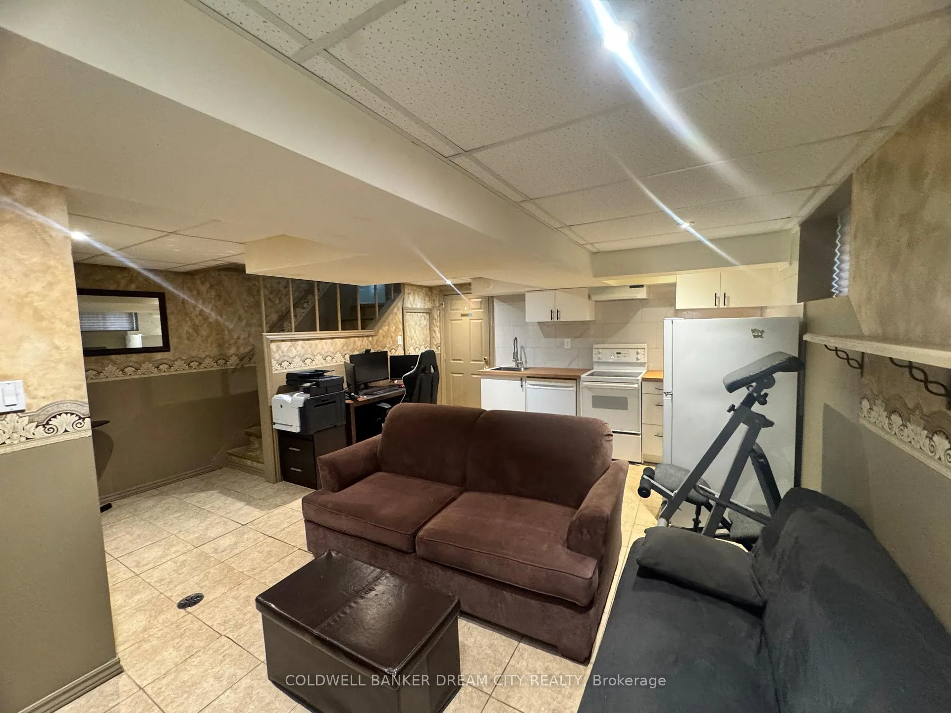 Photo 32 of 39 Reid Avenue N, Hamilton, McQuesten — HOMEH