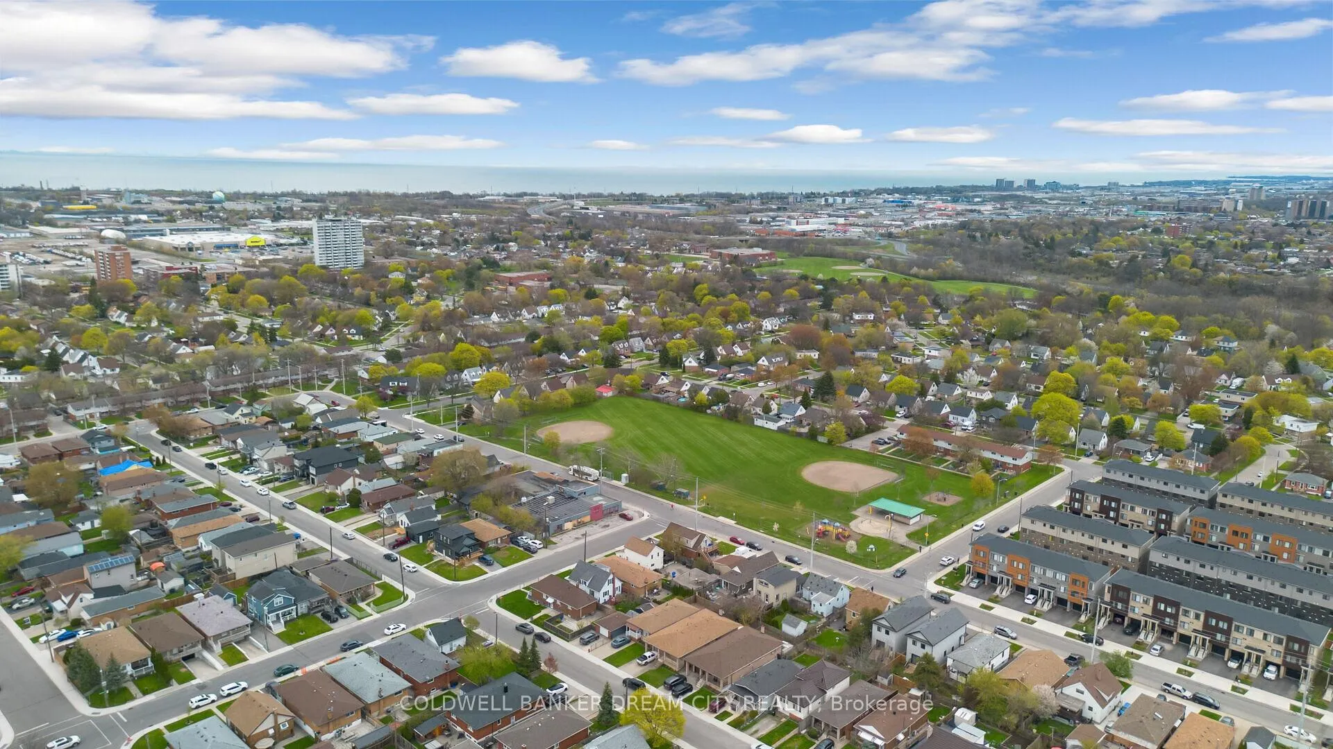 Photo 45 of 39 Reid Avenue N, Hamilton, McQuesten — HOMEH