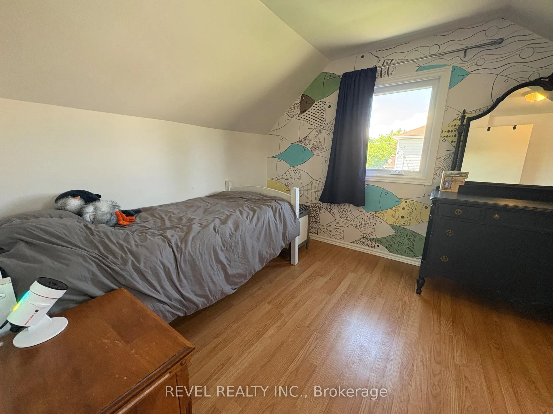 Photo 20 of 333 Tenth Avenue, Cochrane — HOMEH