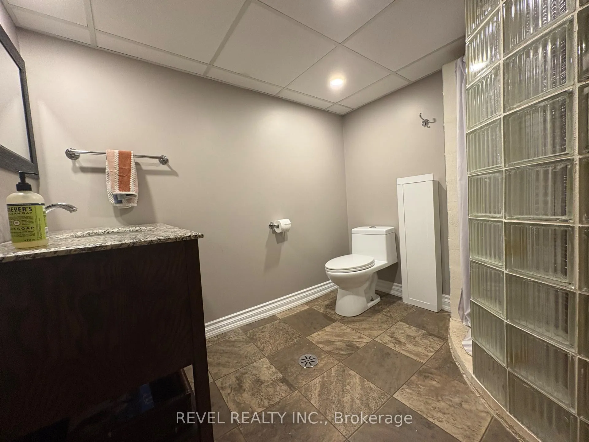 Photo 27 of 333 Tenth Avenue, Cochrane — HOMEH