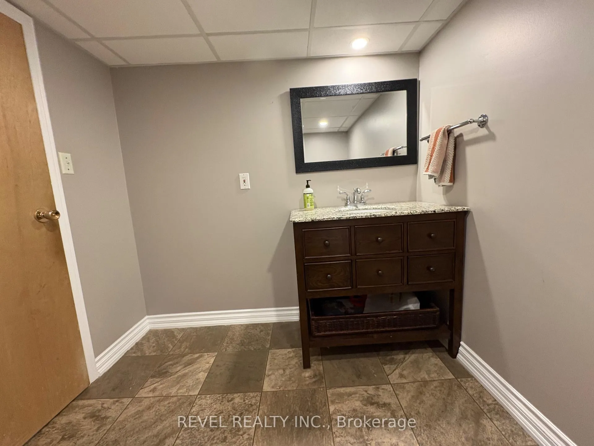 Photo 28 of 333 Tenth Avenue, Cochrane — HOMEH