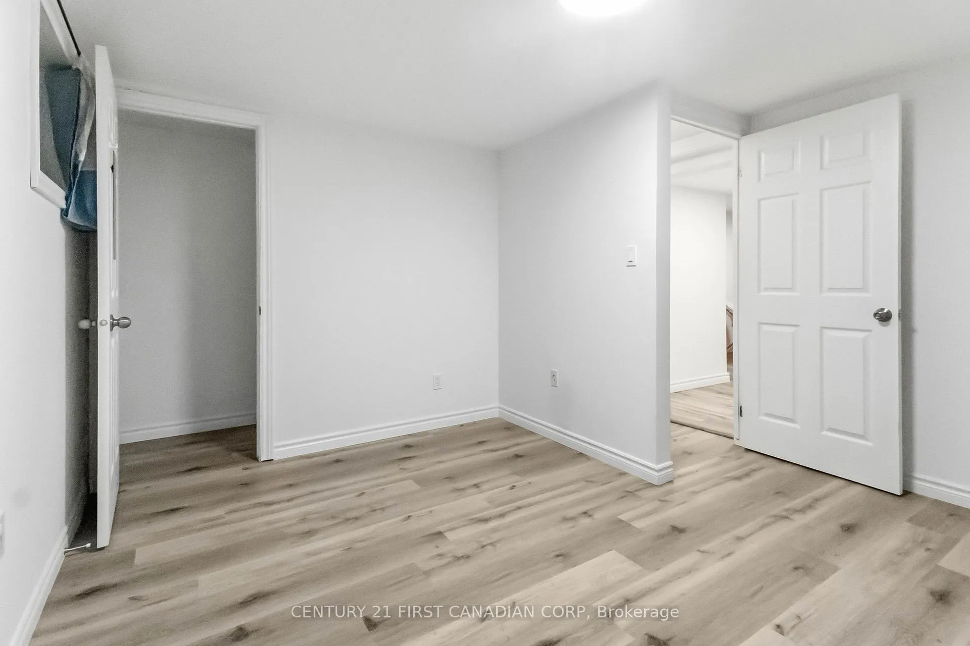 Photo 19 of 215 Bernard Avenue, London, East B — HOMEH