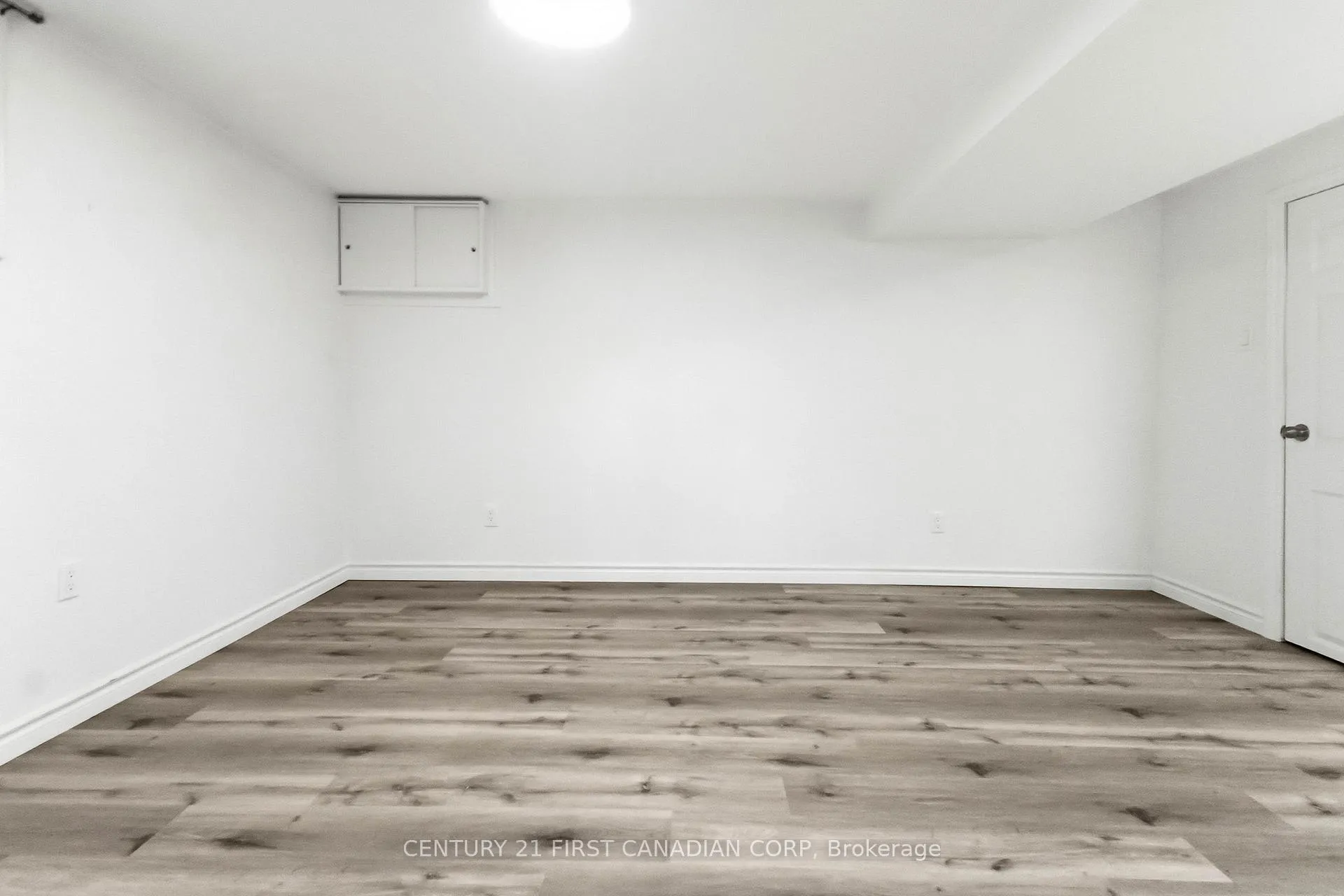 Photo 26 of 215 Bernard Avenue, London, East B — HOMEH