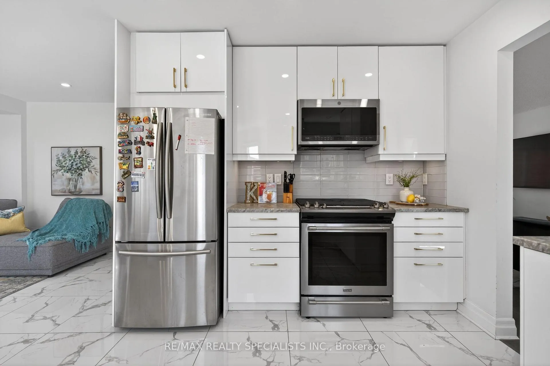 Photo 22 of 19 Sidney Crescent, Hamilton, Stoney Creek Mountain — HOMEH