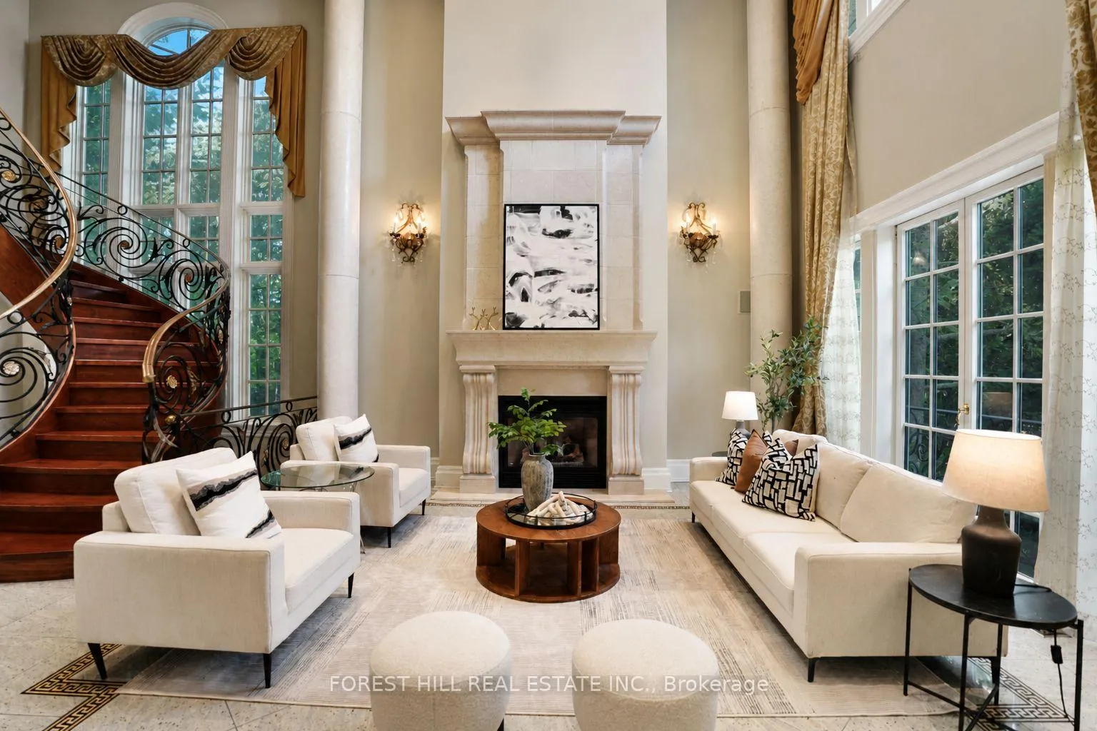 Photo 5 of 160 Renaissance Court, Vaughan, Beverley Glen — HOMEH