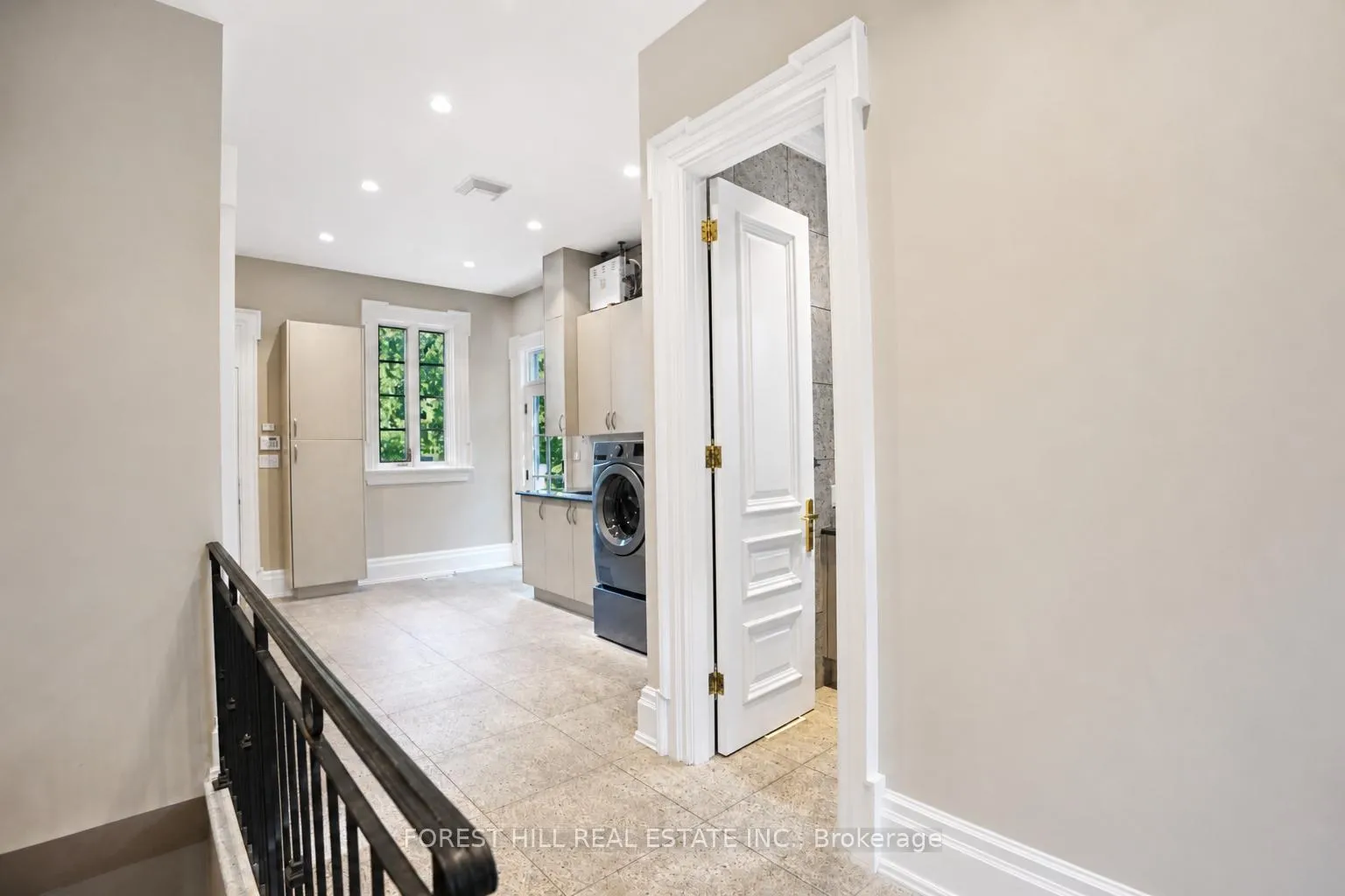 Photo 34 of 160 Renaissance Court, Vaughan, Beverley Glen — HOMEH
