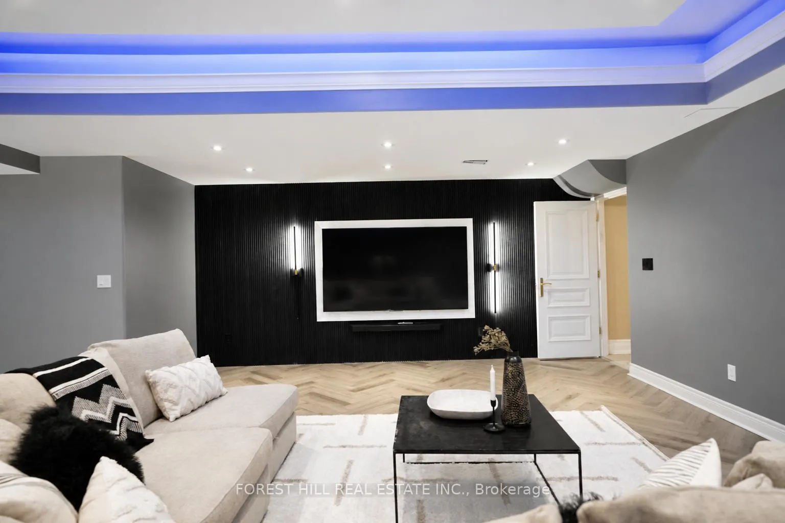 Photo 36 of 160 Renaissance Court, Vaughan, Beverley Glen — HOMEH