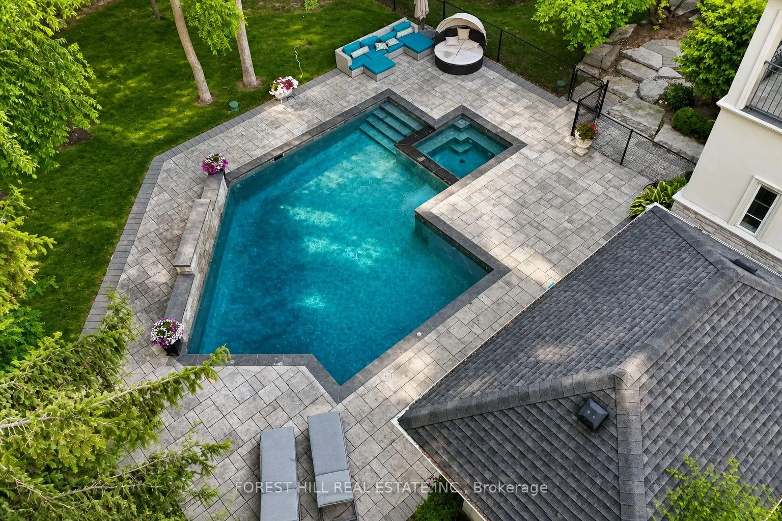 Photo 47 of 160 Renaissance Court, Vaughan, Beverley Glen — HOMEH