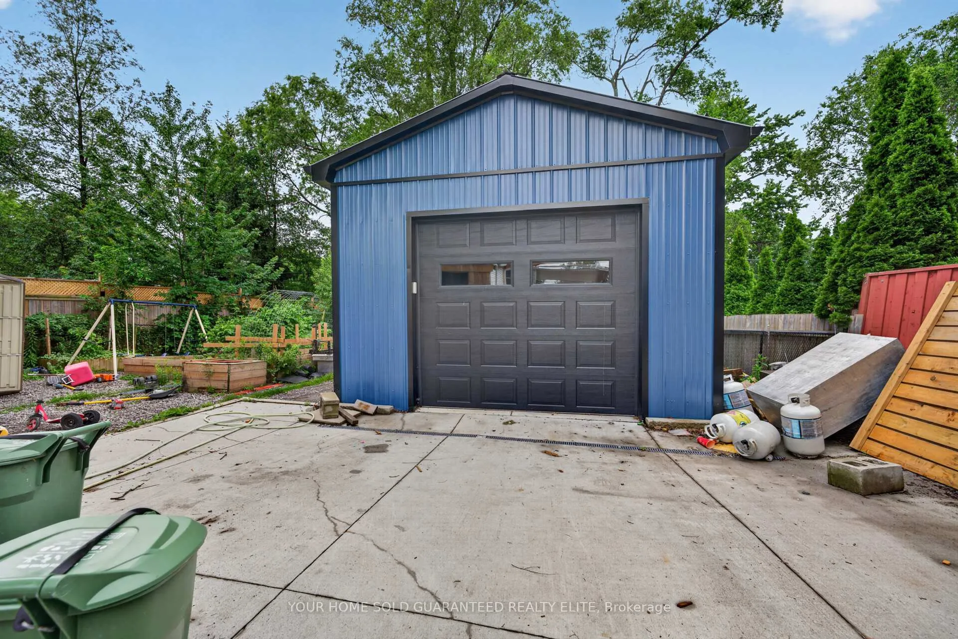 Photo 8 of 452 East 38th Street, Hamilton, Macassa — HOMEH