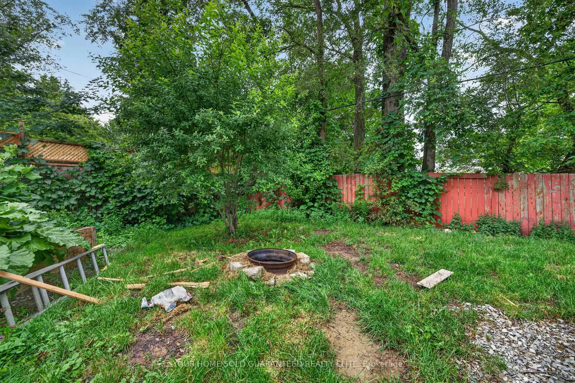Photo 9 of 452 East 38th Street, Hamilton, Macassa — HOMEH