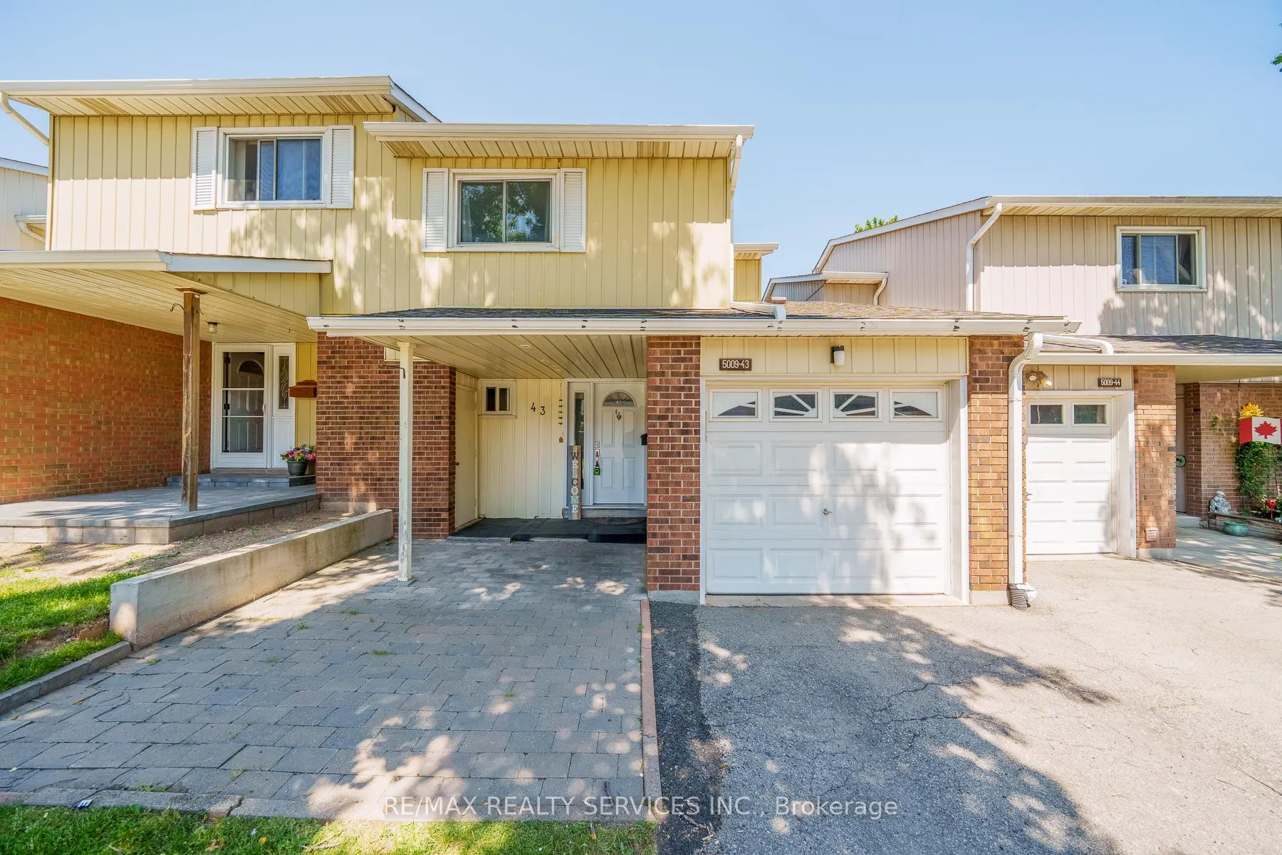 Front of Unit 43, 5009 Pinedale Avenue
