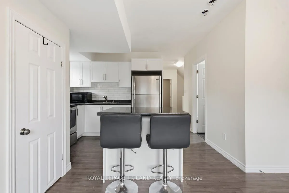 Photo 2 of Unit 2, 876 Van Street, London, East L — HOMEH