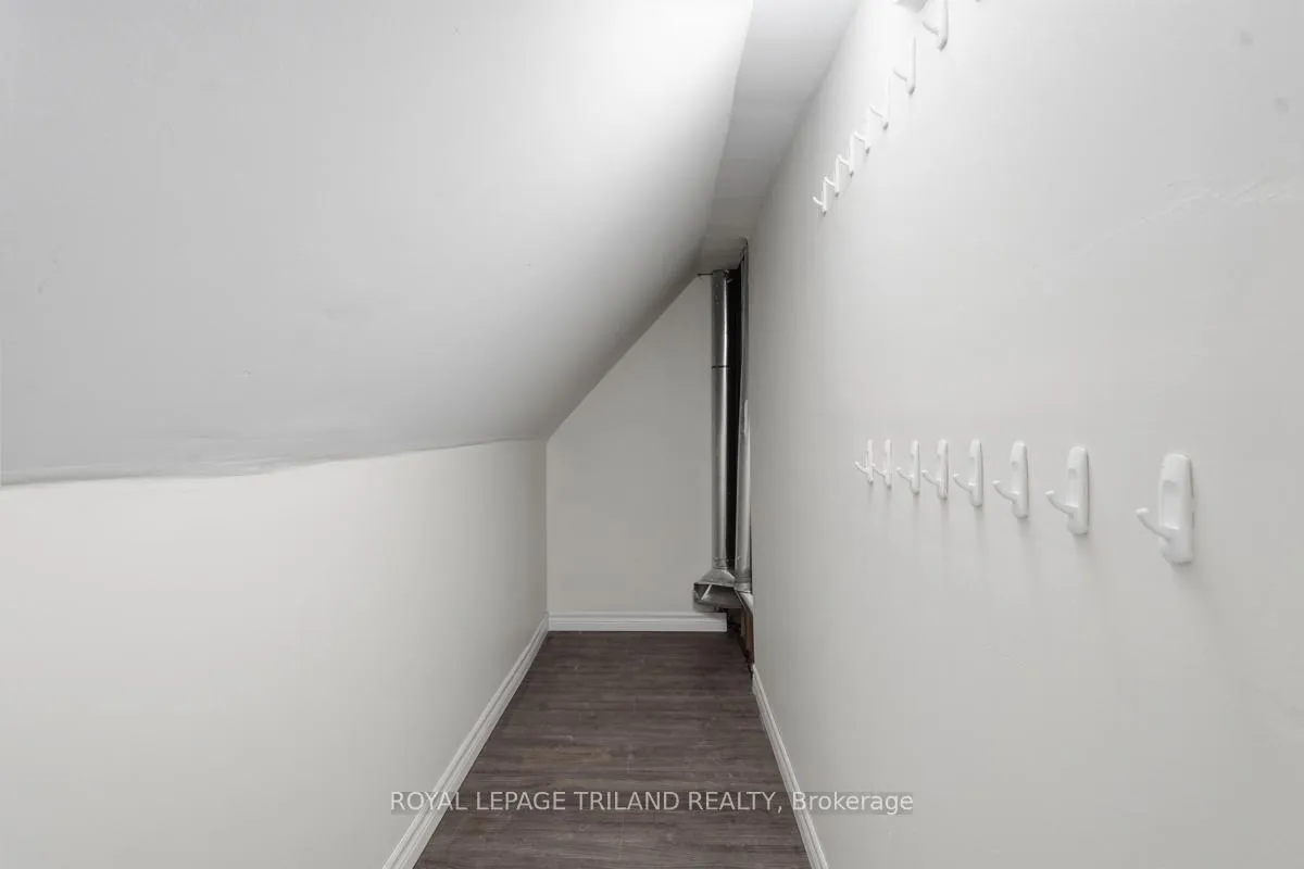 Photo 12 of Unit 2, 876 Van Street, London, East L — HOMEH