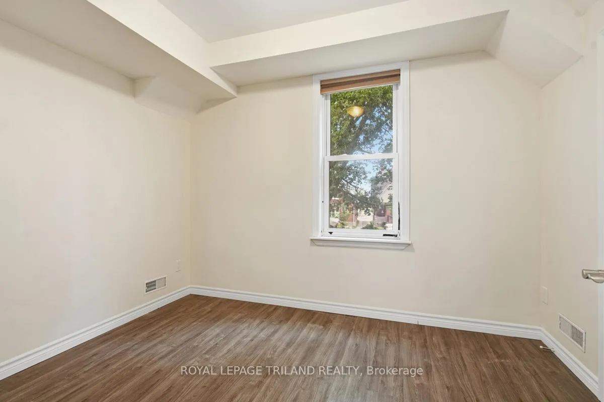 Photo 13 of Unit 2, 876 Van Street, London, East L — HOMEH