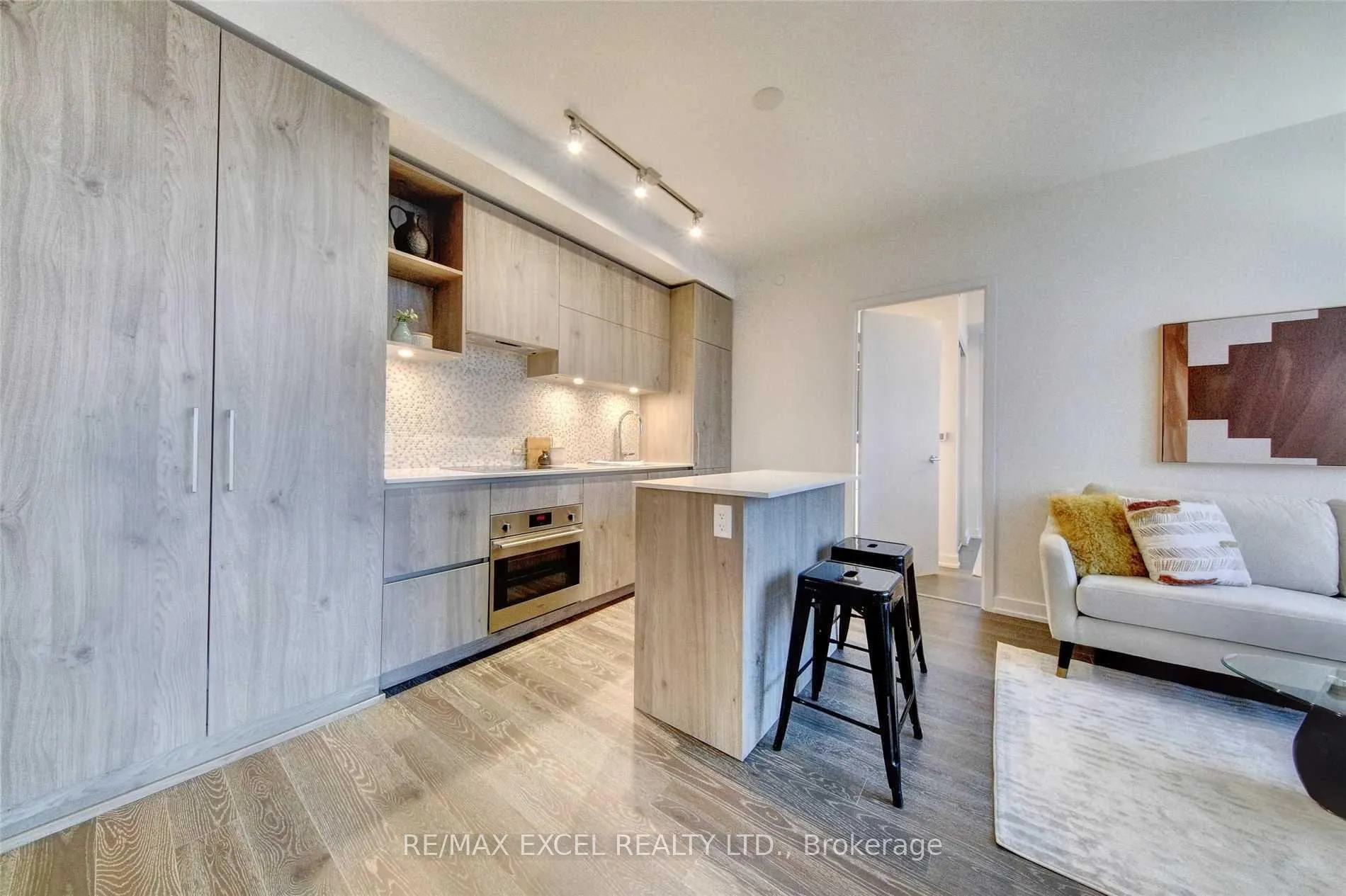 Photo 1 of Unit 3402, 1 Yorkville Avenue, Toronto, The Annex — HOMEH