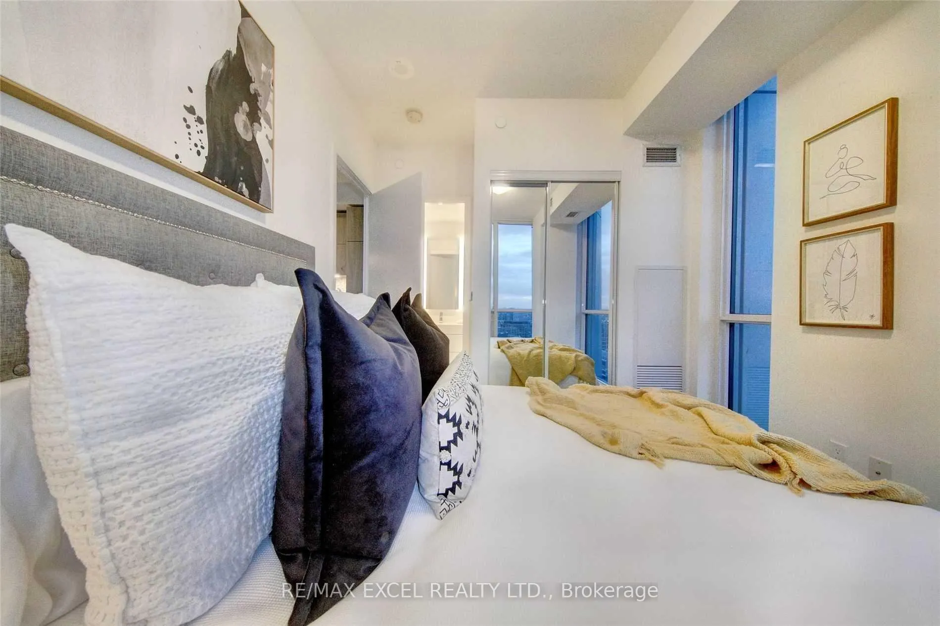 Photo 24 of Unit 3402, 1 Yorkville Avenue, Toronto, The Annex — HOMEH