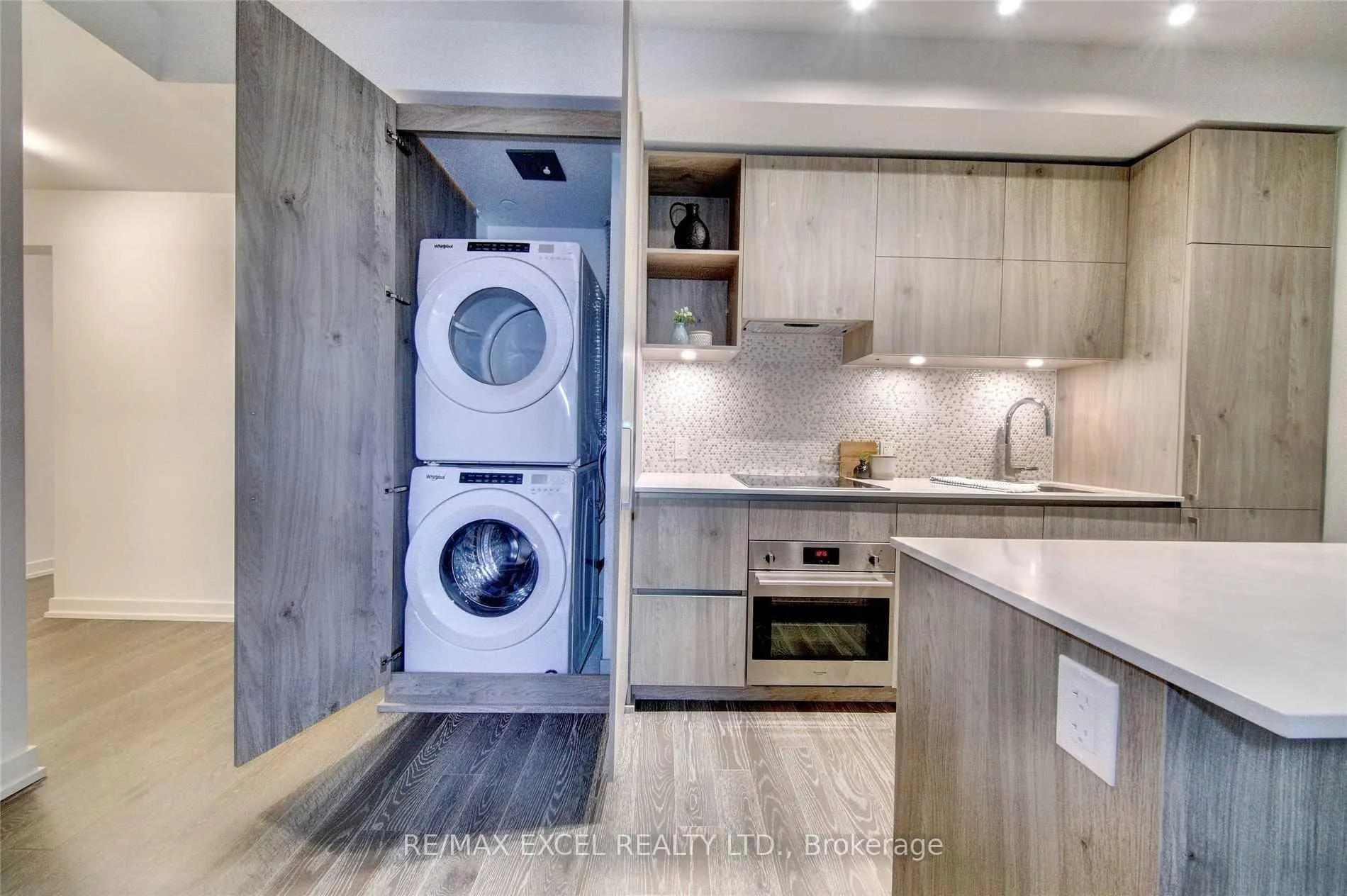 Photo 27 of Unit 3402, 1 Yorkville Avenue, Toronto, The Annex — HOMEH