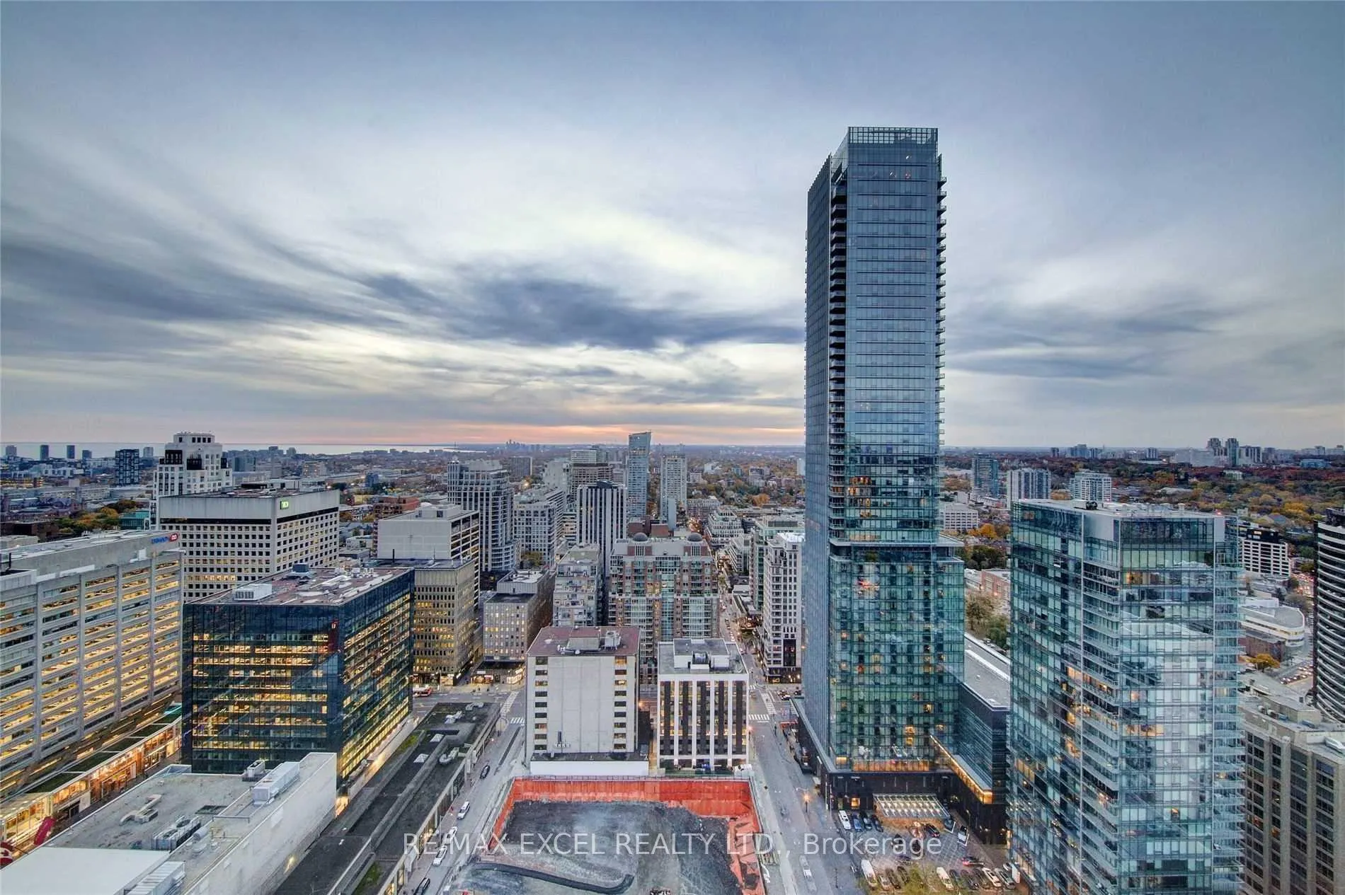 Photo 30 of Unit 3402, 1 Yorkville Avenue, Toronto, The Annex — HOMEH