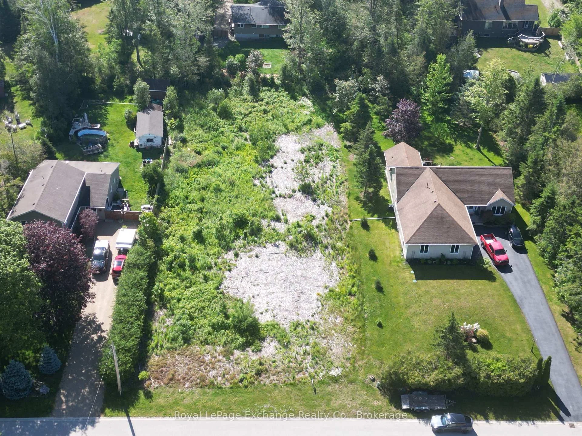 Photo 3 of 284 Huron Road, Huron-Kinloss — HOMEH