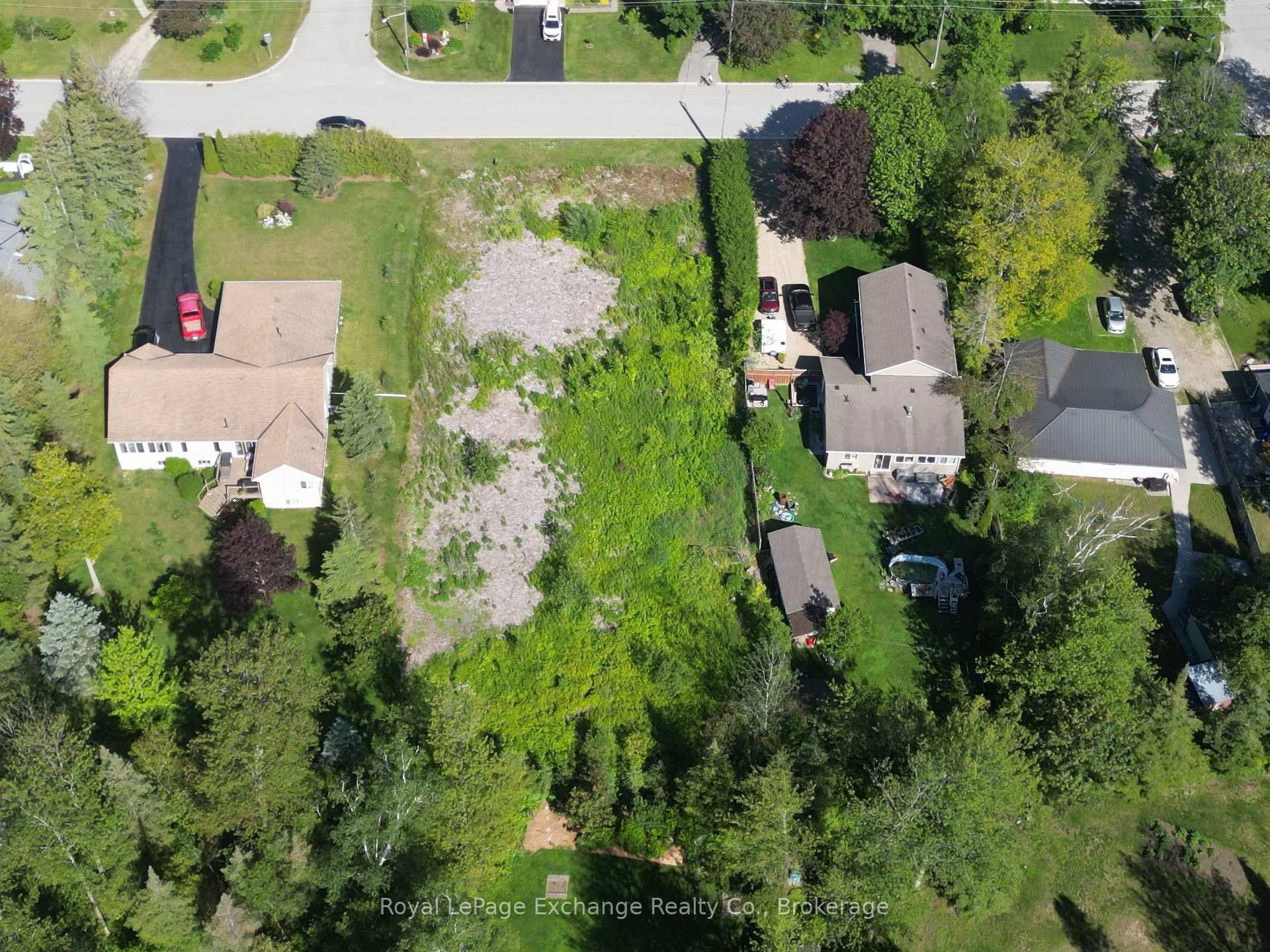 Photo 5 of 284 Huron Road, Huron-Kinloss — HOMEH