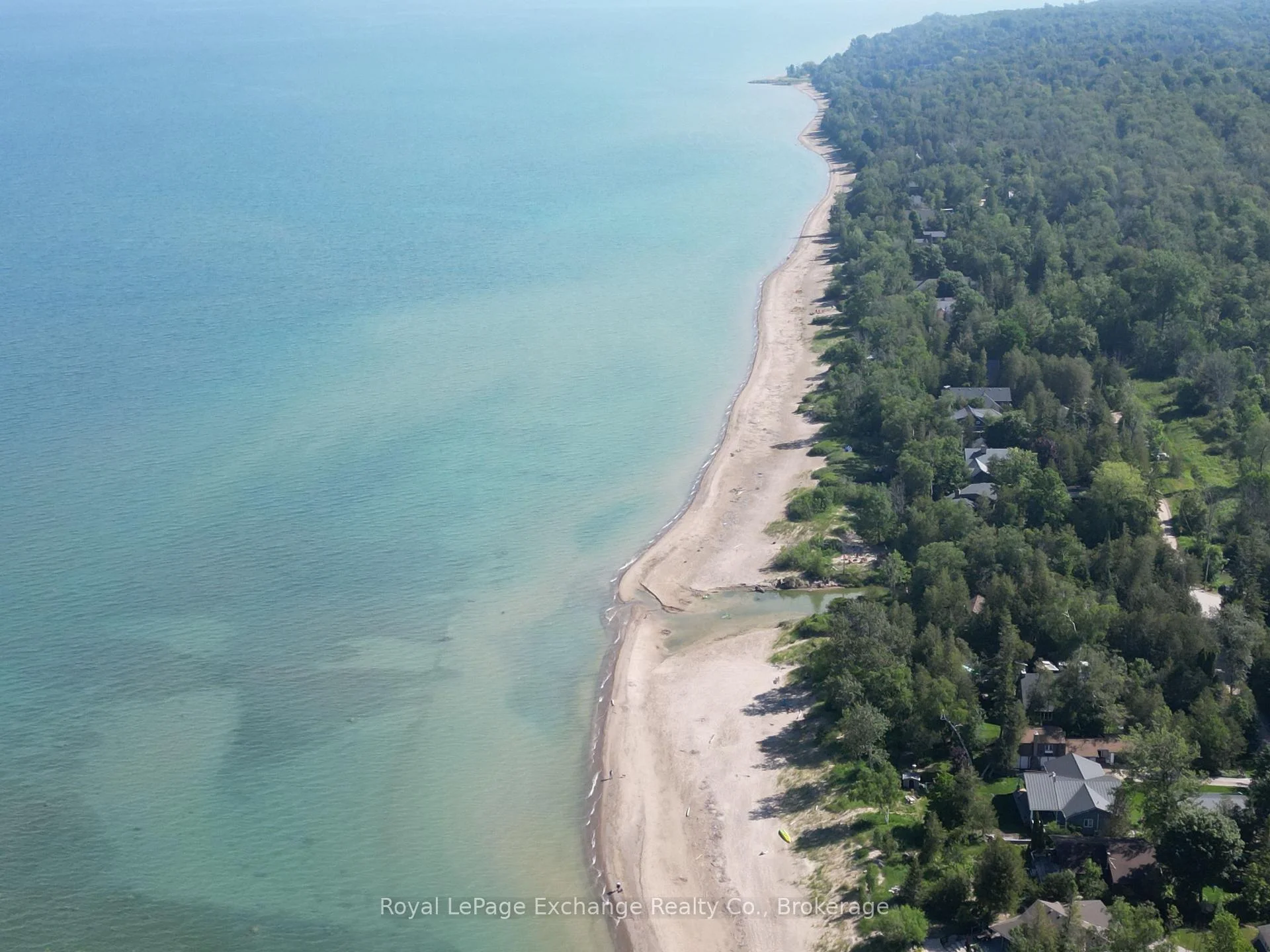 Photo 10 of 284 Huron Road, Huron-Kinloss — HOMEH
