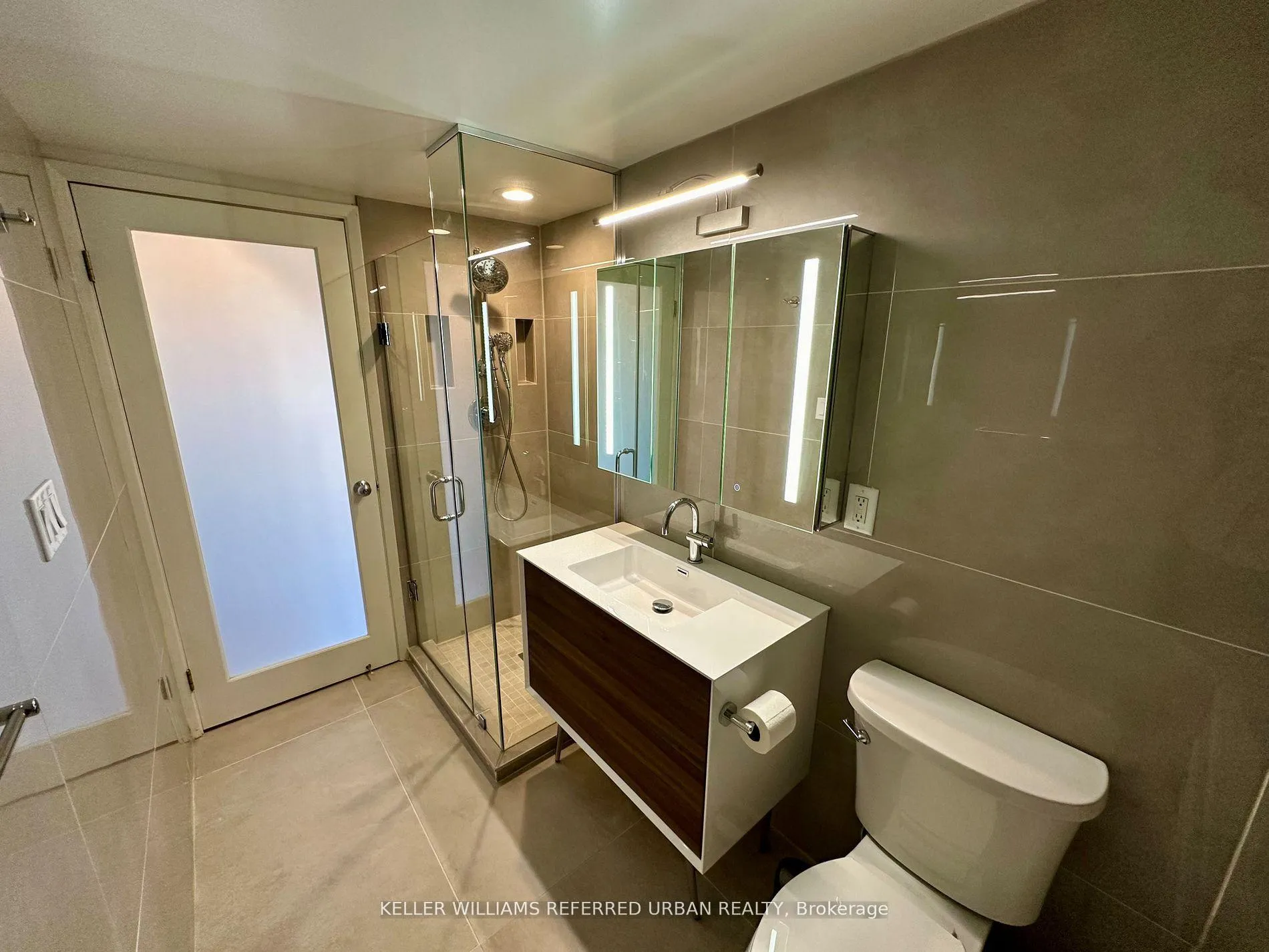 Photo 13 of Unit 705, 80 Cumberland Street, Toronto, The Annex — HOMEH