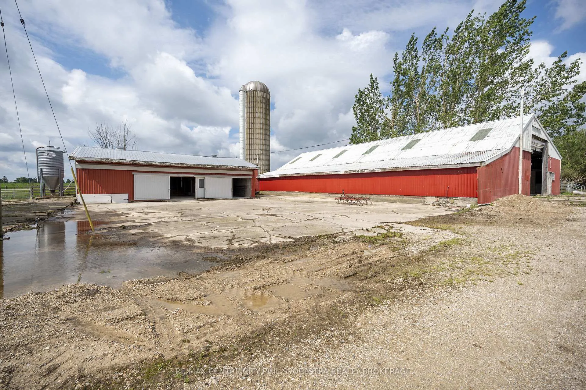 Photo 14 of 6928 Wellington Road 10, Mapleton, Rural Mapleton — HOMEH