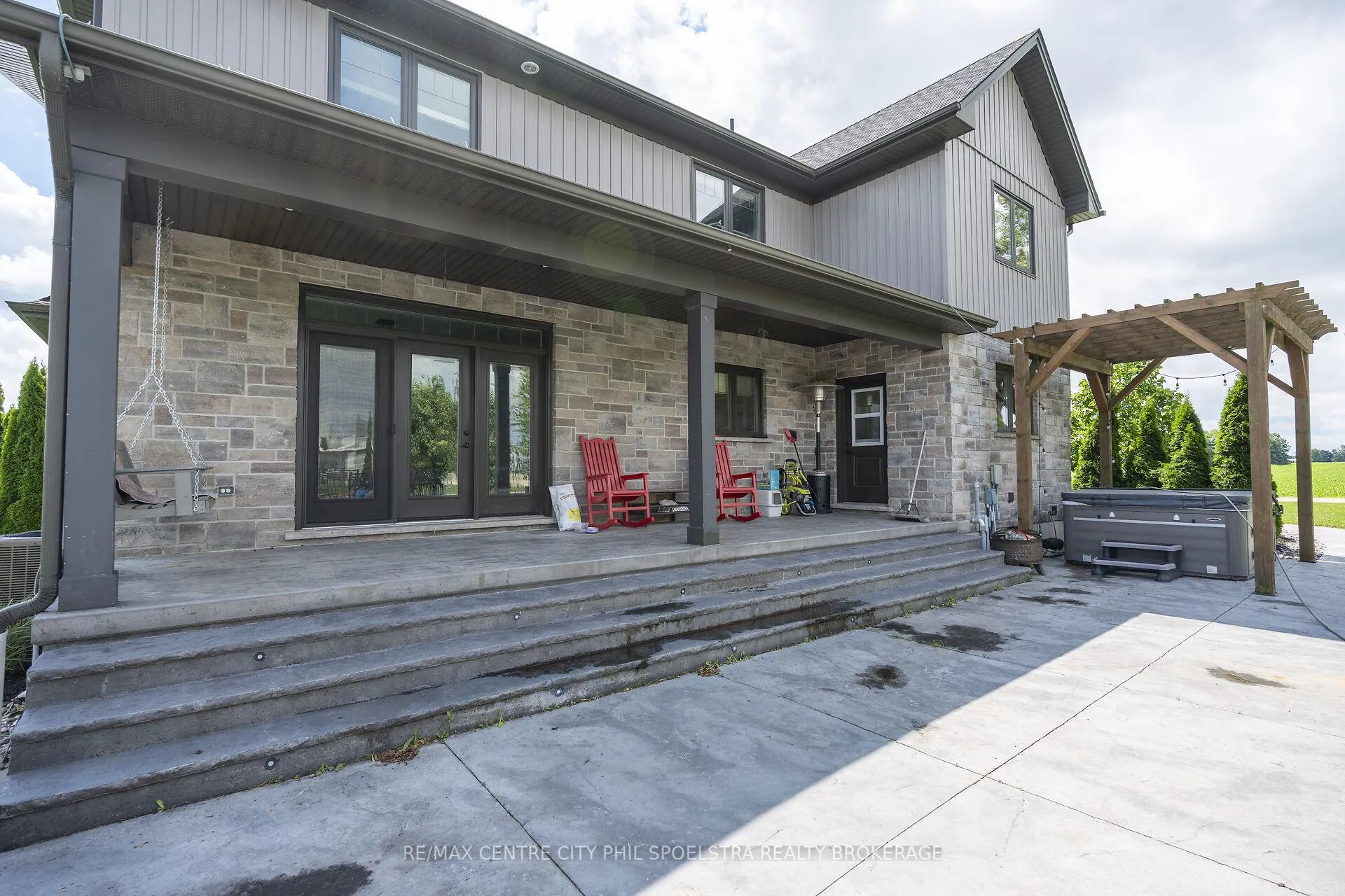 Photo 40 of 6928 Wellington Road 10, Mapleton, Rural Mapleton — HOMEH